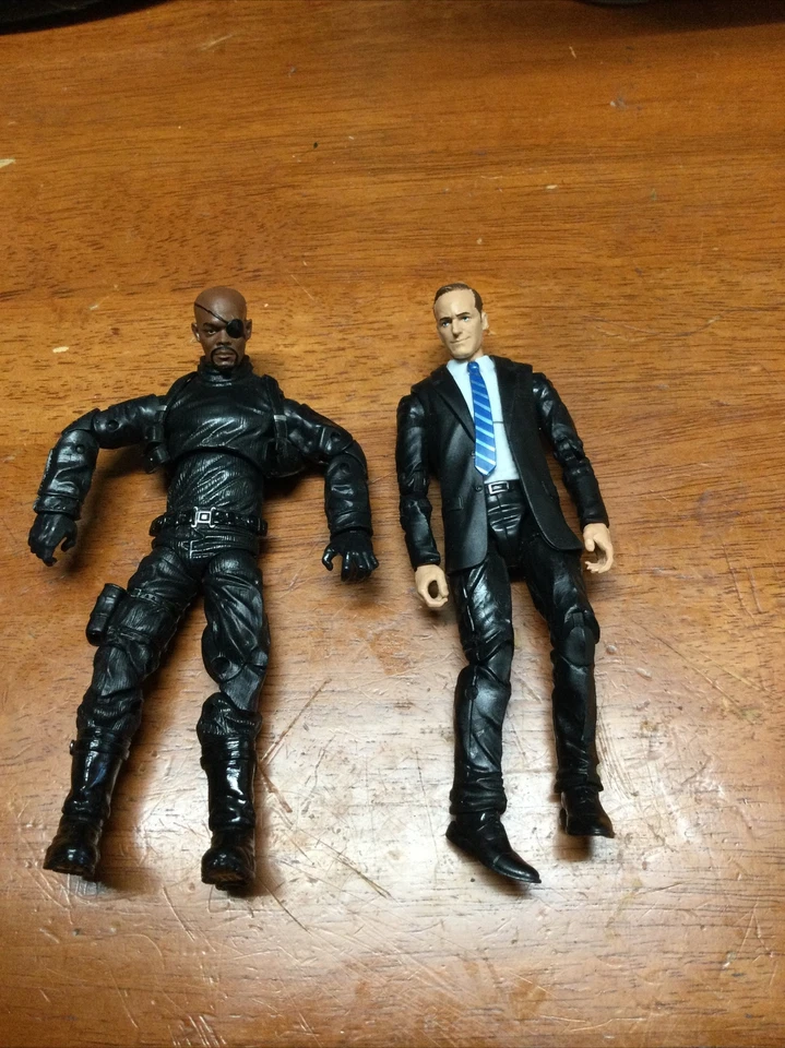 Escudo suelto de los Vengadores Marvel Legends 2PK. Nick Fury, Agente Coulson, B4 Foto 2 de 4