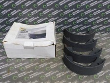 NEW NAPA UP-10772-PB Ultra Premium Brake Shoes