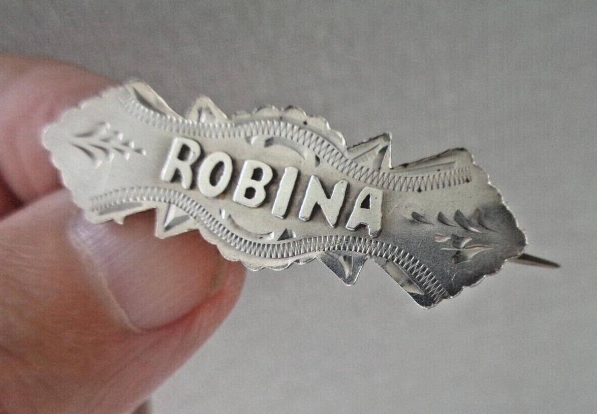 Vintage Sterling Silver Name Brooch h/m 1917 Chester - ROBINA thumbnail 5