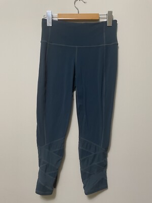 Athleta High Rise Mantra Jacquard Mesh Cropped Leggings Small Teal Athletic EUC