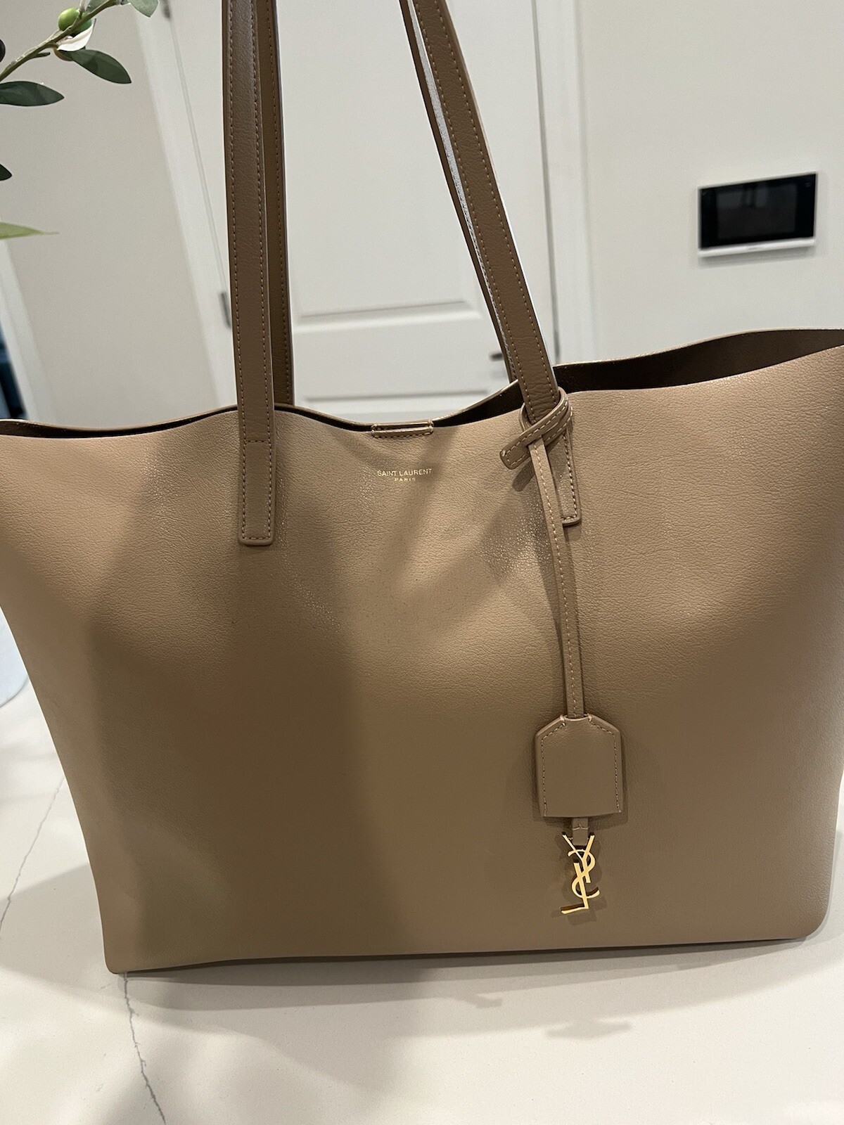 Borsa shopping Saint Laurent YSL East West tote tote in pelle liscia