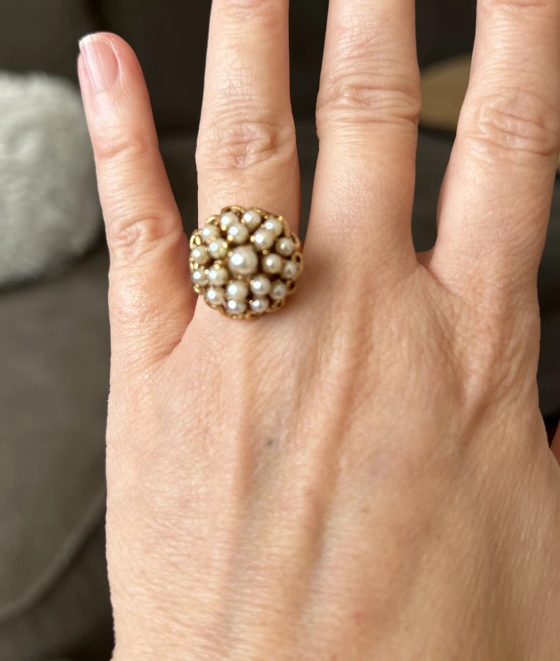 RARO Anillo abovedado vintage de perlas con racimo de oro amarillo macizo de 14K, talla 6,5 Foto 4 de 4