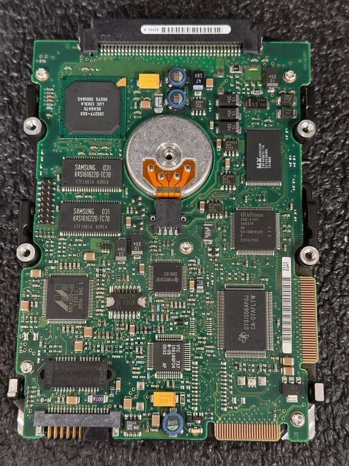 Seagate 9N9001 ST318404LC  18.4GB 10K RPM Ultra-160 SCSI Hot-Pluggable 80Pin - Image 3 of 4