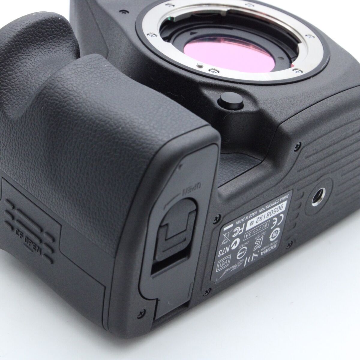 Sigma SD1 Merrill Body 46.0 MP Digital SLR Camera [ Near Sigma SD1 Merrill Body 46.0 MP Digital SLR Camera [ Near