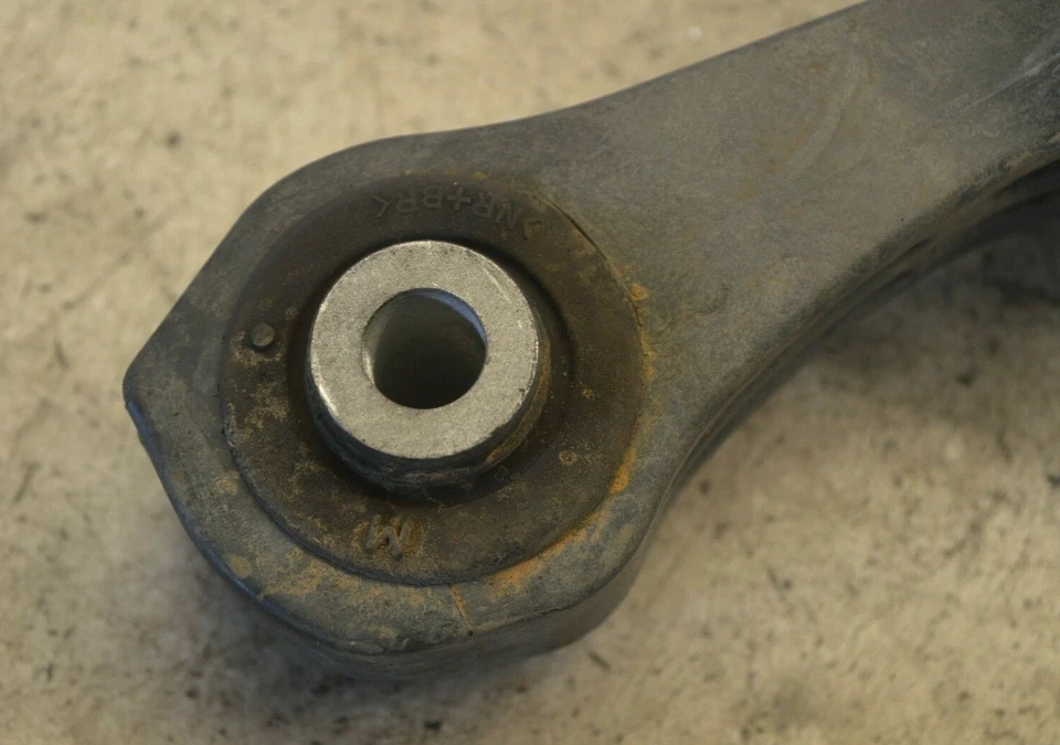 Honda Jazz Engine Mounting Jazz 1.4 Petrol Manual Rear Engine Mount 2013 - Image 4 of 4