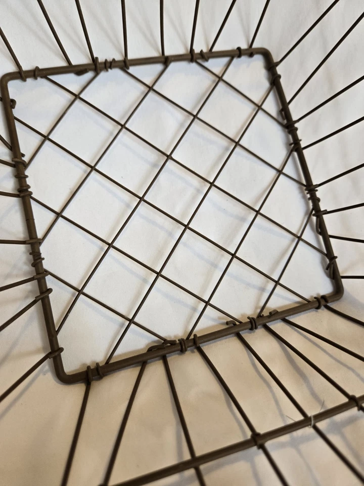 Vintage Wire Napkin Holder Pier 1 One Square 10" Egg Basket Kitchen Farmhouse  - Image 4 of 4