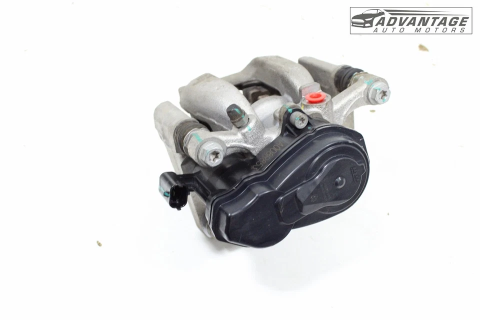 CHEVROLET TRAX 2024-25 TRACCIÓN DELANTERA DISCO TRASERO DERECHO ABS PINZA DE FRENO Y ACTUADOR OEM Foto 3 de 4