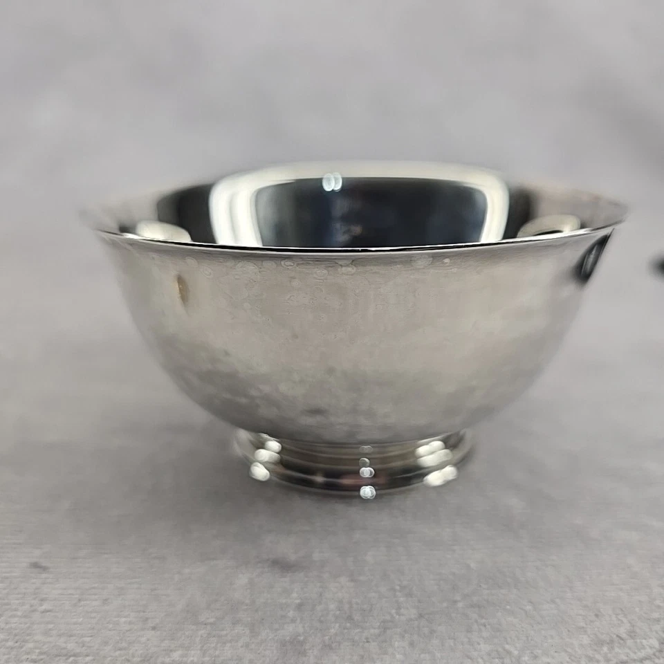 Plato de plata de colección de 4"" cuenco pequeño Paul Revere reproducción WM A Rogers Foto 2 de 4