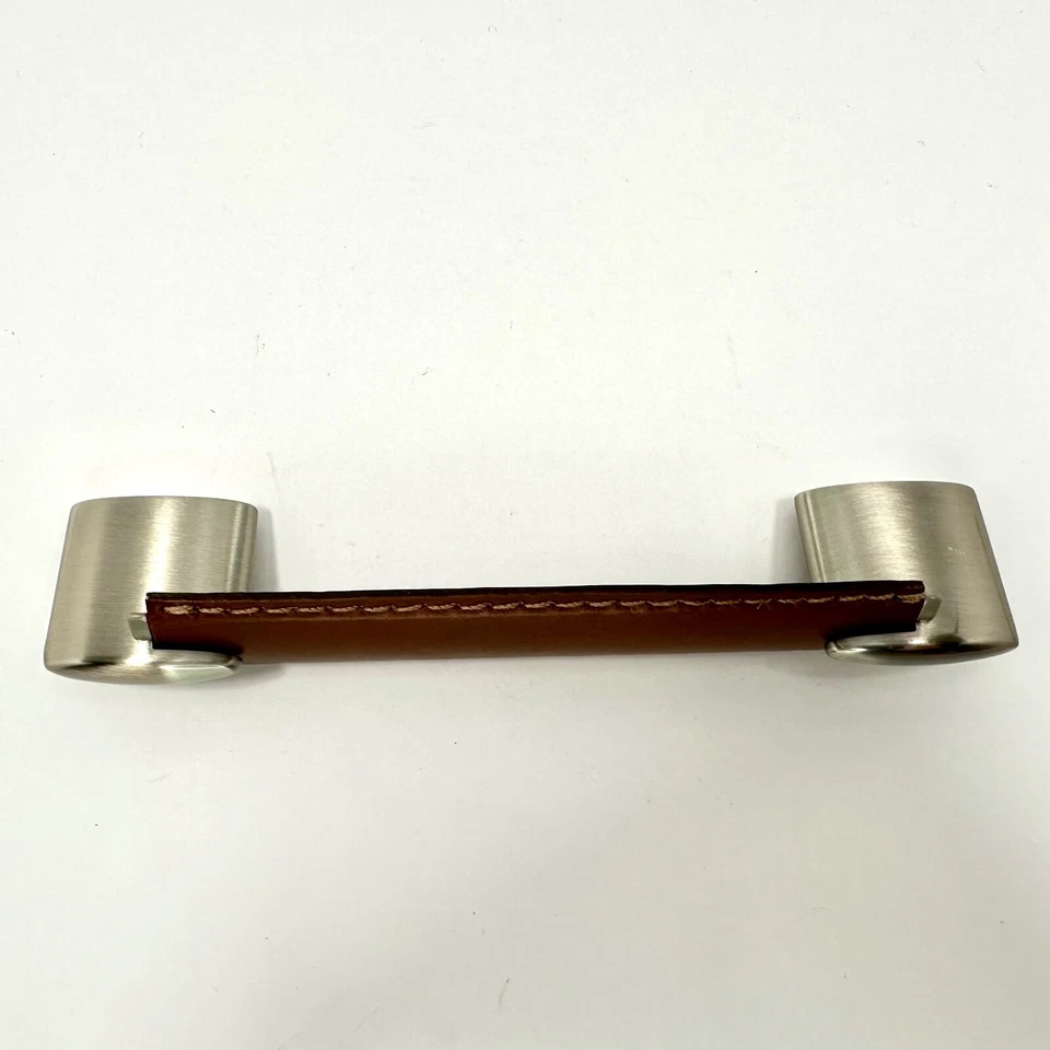 Tirar de la manija del gabinete del cajón de cuero inoxidable 6 3/4" de largo sin herrajes Foto 3 de 4