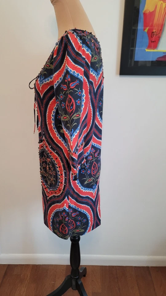 Juicy Couture 2 码菲比印花串珠多色丝绸束腰连衣裙 — 第 2/4 张图片