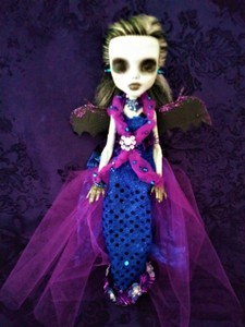 repainted monster high dolls