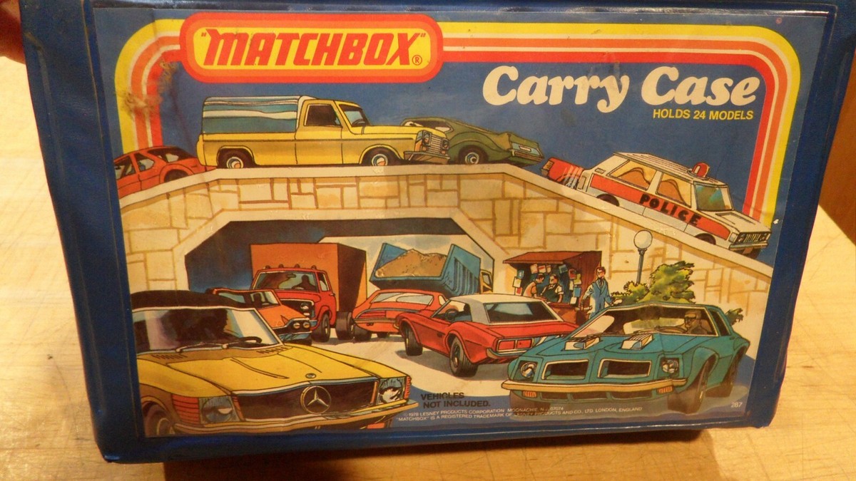 VINTAGE 1978 MATCHBOX LESNEY 24 Car Carry Case w/ Vintage Cars