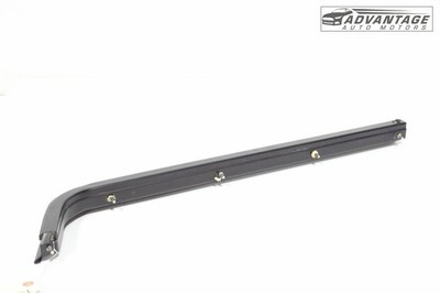 2020-2024 CHRYSLER VOYAGER REAR RIGHT SIDE SLIDE DOOR ROLLER RAIL TRACK OEM