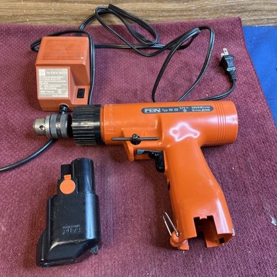 FEIN TYP 110 02 7.2V REVERSIBLE 2 SPEED SCREWDRIVER W/ BATTERY & CHARGER