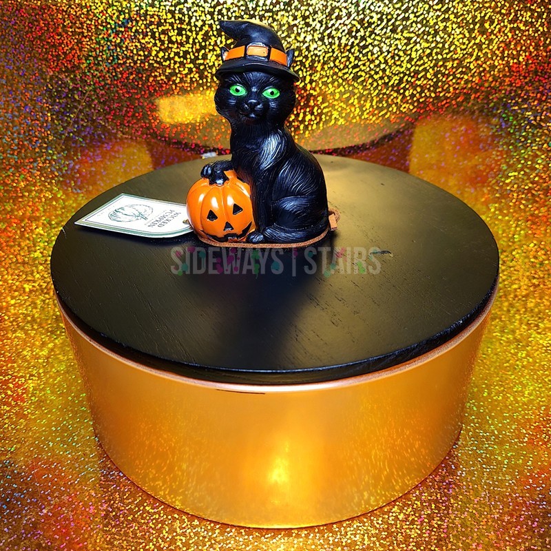 WICKED PUMPKIN LARGE CANDLE East West 5 Wick Halloween black cat buttercream NEW