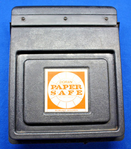 Doran Premier Darkroom Paper Safe