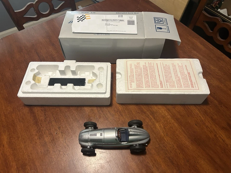 CMC 1:18 1939 Mercedes Benz W165 El Gran Ganador de Trípoli Foto 2 de 4