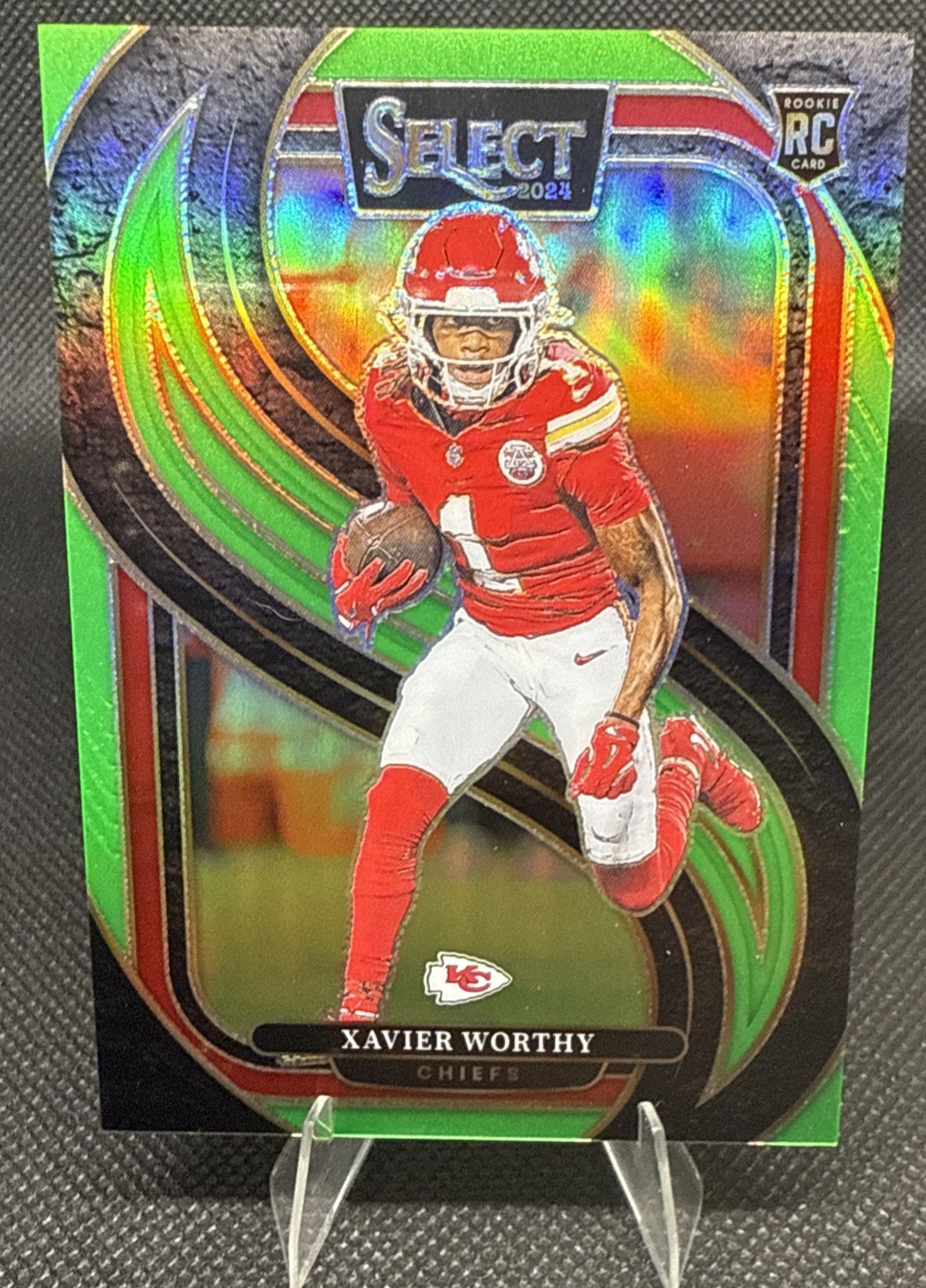 2024 Panini Select - Premier Level Xavier Worthy #119 Lime Green Prizm /49 (RC)