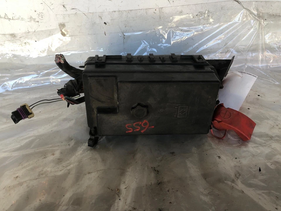 Pontiac Grand Prix 2002-2003 caja de fusibles relé panel de conexiones 3,8 L fabricante de equipos originales Foto 4 de 4