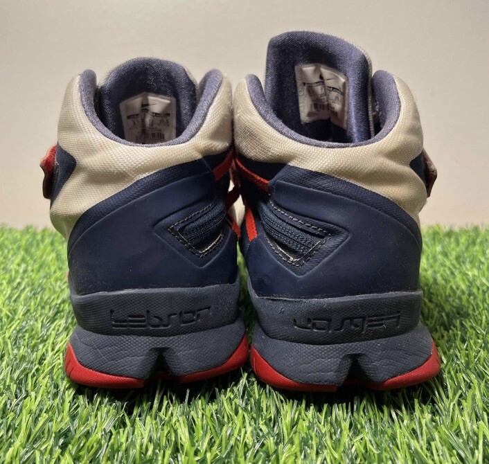 Nike Zoom Soldier VIII 10 黒/赤 Nike Zoom Soldier VIII 10 黒/赤