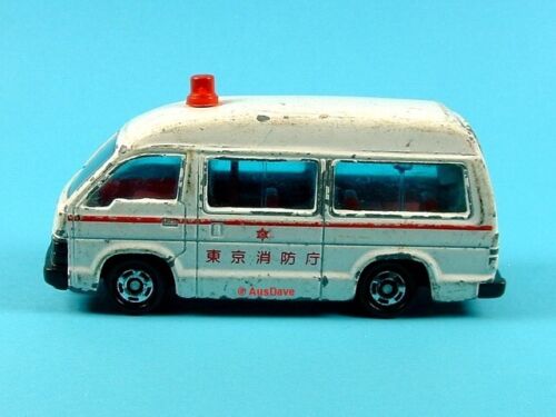 TOMICA / #36 1:66 Toyota Hiace Ambulance (White) / Play-wear, no packaging. - Picture 1 of 4
