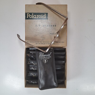 8 Polaroid 3D Viewer Glasses Model 717 in sleeves in original box