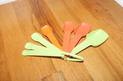 Tupperware Measuring Spoons set of 7