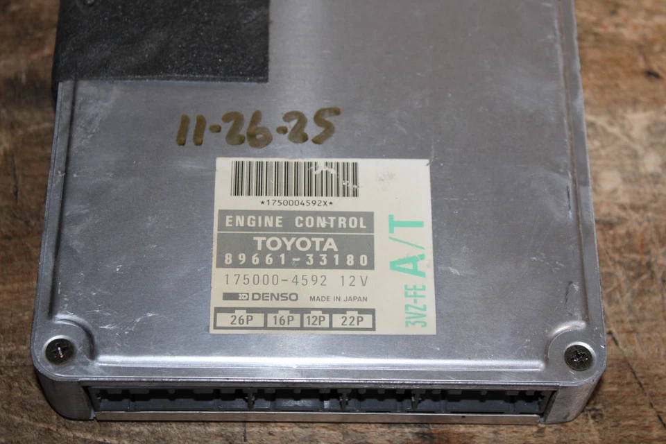 89661-33180 ecm ecu computer 1992-1993 Toyota Camry or Lexus ES300 Foto 4 de 4
