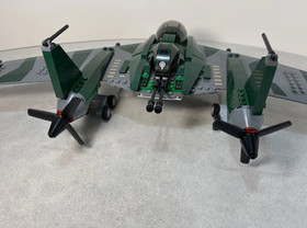 Lego Fight on the Flying Wing 7683 Indiana Jones Raiders of the Lost Ark Set