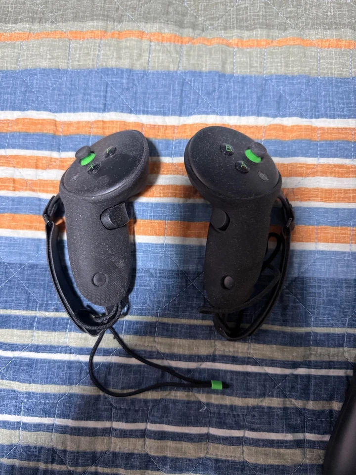 Meta Quest 3S Xbox Edition - Image 3 of 4