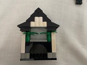 Lego Castle: Ninja 6093 Flying Ninja's Fortress with Instructions and Box