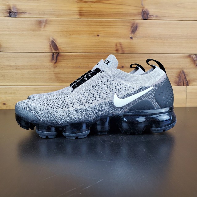 air vapormax moc 2 moon particle