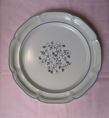 The Covington Edition Avondale dinner plates