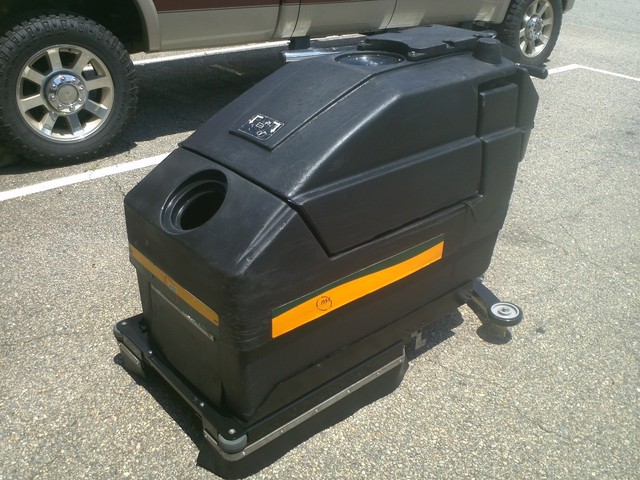 wrangler floor machine