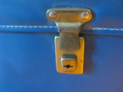 Vintage Australian LISABETH Blue Beauty Case (1960s) Made Sydney - Picture 9 of 14