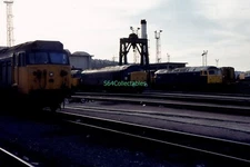 S23 35mm Slide 46026 50033 08895 47299 Plymouth Laira c.1984