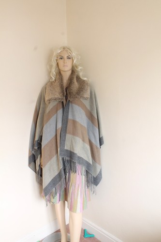 M&S made in Italy blue grey brown stripe faux fur collar cape fringe poncho wrap - 第 5/6 張圖片