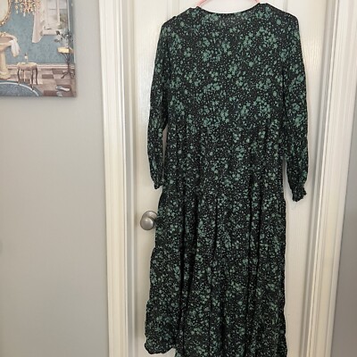 zara black boho dress / green LS viscose dress, with full tiered skirt, size XS Color:French Grey Black Floral V-Neck Midi Nursing Friendly Bohemian style line hem