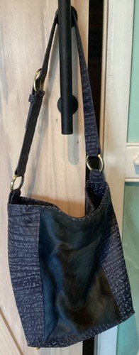AFRICAN GAME INDUSTRIES: BLUE SPRINGBOK & CAPE BUFFALO HIDE TOTE - Used 1 time