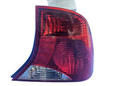 2002-2004 Ford Focus Passenger Right Tail Light Sedan Red Housing Oem