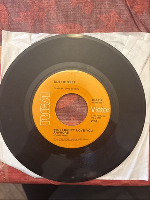 Dottie West: Wish I Didn't Love You / Six Weeks Every Summer, 45 RPM, VG+ (E9)