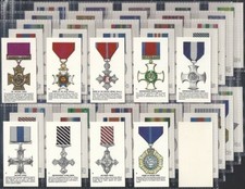 IDEAL TOYS (TOMMY GUN)-FULL SET- MEDALS 1971 (PLAIN BACK 50 CARDS) EXCELLENT+++