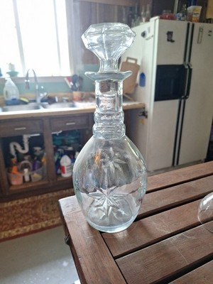 Vintage Atomic Starburst Glass Liquor Decanter Bottle with Stopper