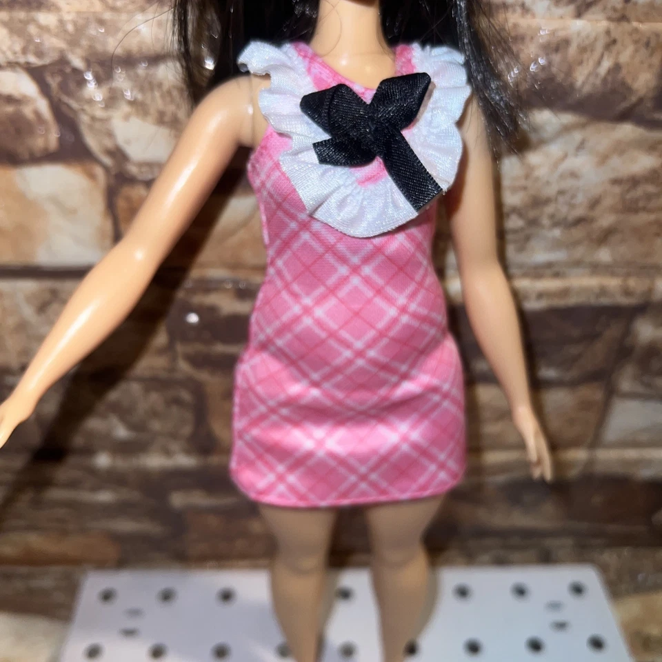 Barbie Fashionistas #51 Muñeca Extra Curvilínea DVX73 Rara Diversidad Foto 3 de 4