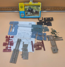 Ancien kit OUVERT AHM Minikits 5877 groupe maintenance échelle HO COMPLET ?