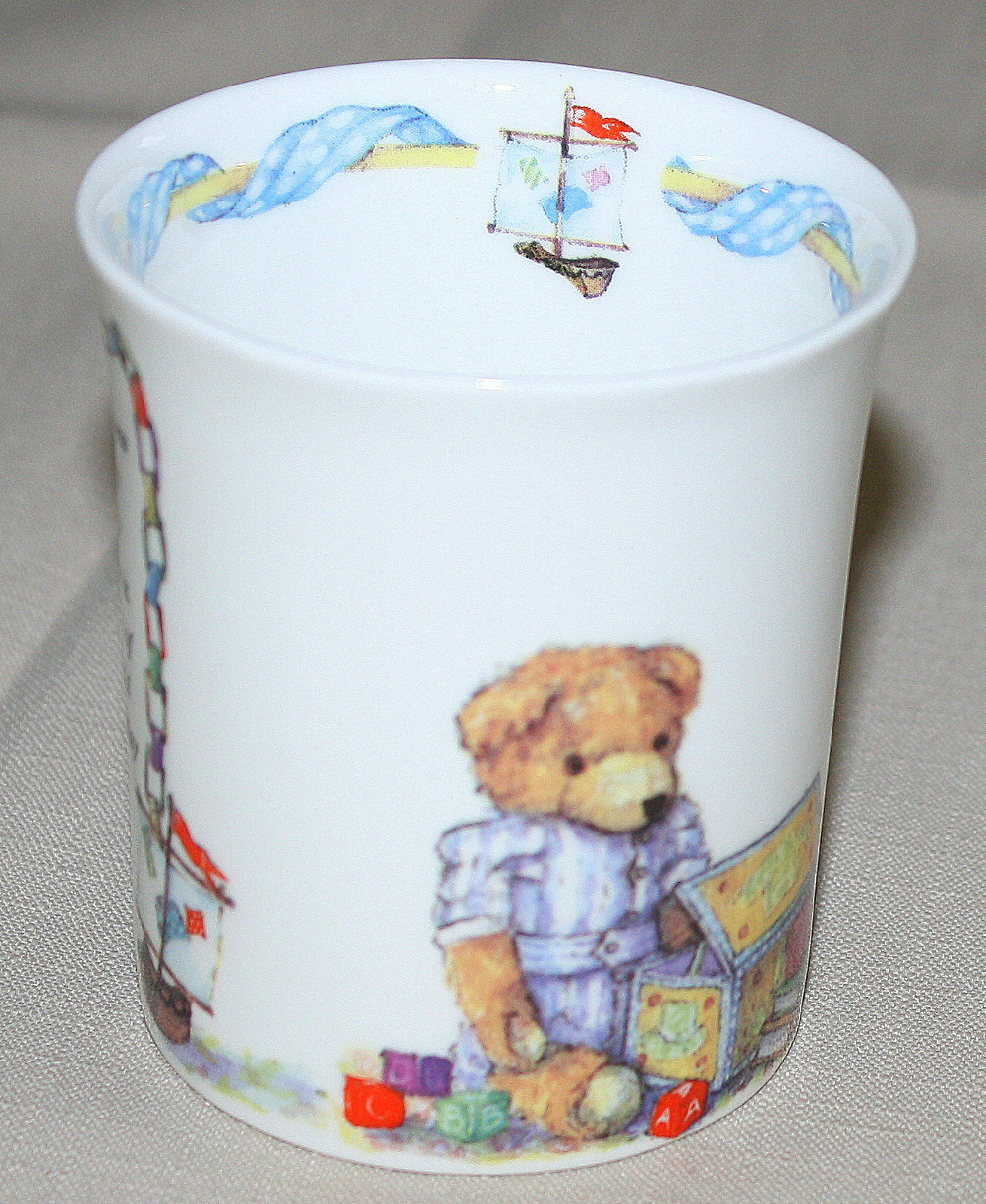 Queens Tales of Teddies Bears Childs Mug Colour Box Fine Bone China England Cup eBay