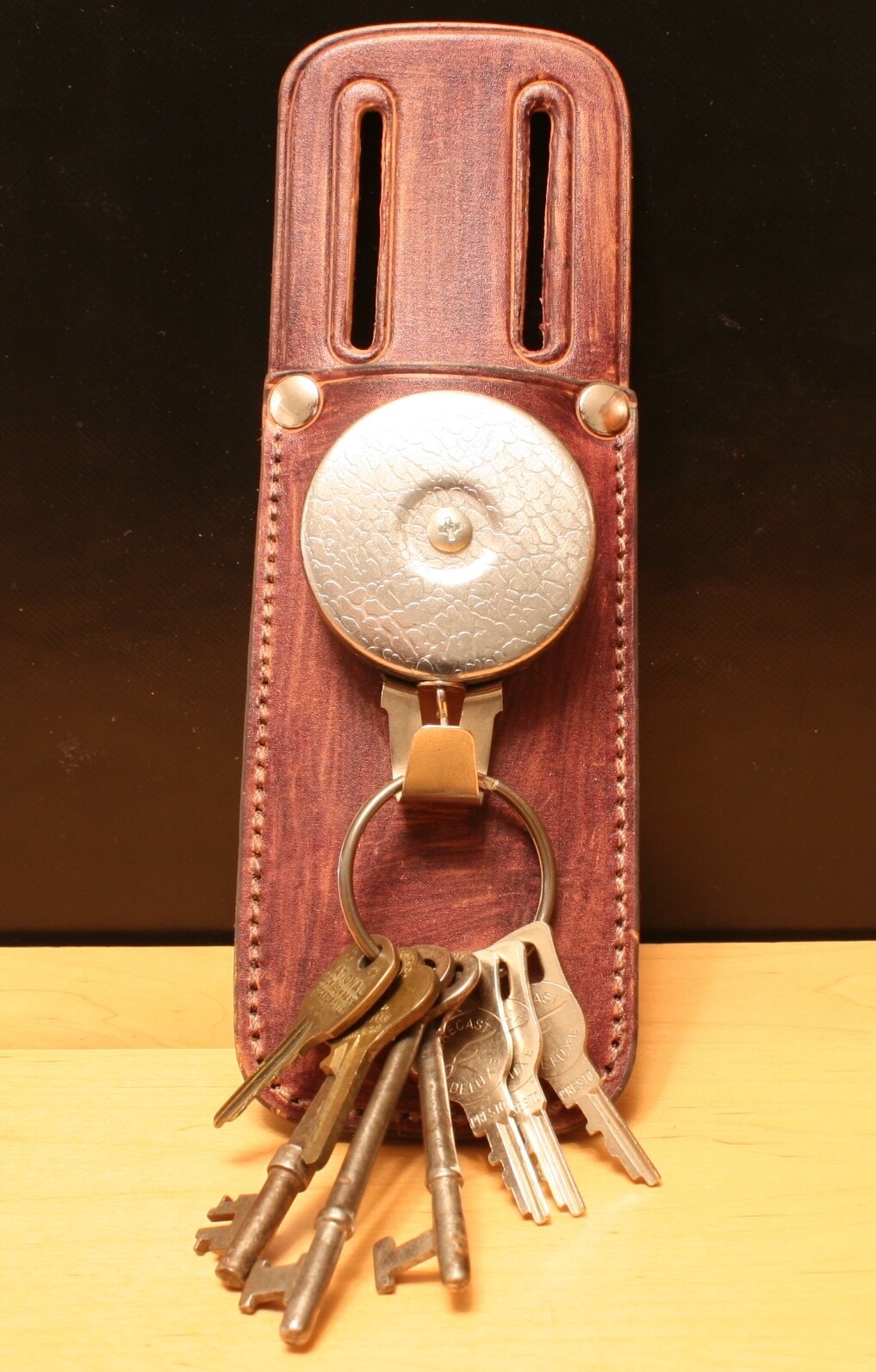 Rare Vintage Leather Belt Mount Retractable Key Holder, Excellent