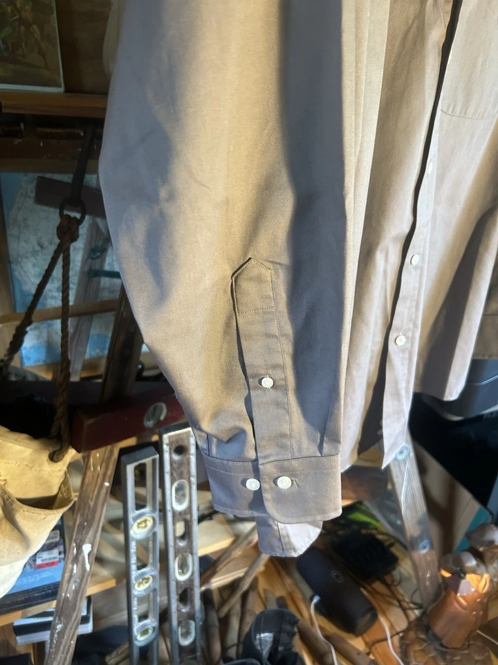 Camisa social masculina ENRO Ultra Pinpoint bronze 16 1/2 32-33 colarinho com botões ESTADO PERFEITO - Imagem 4 de 4