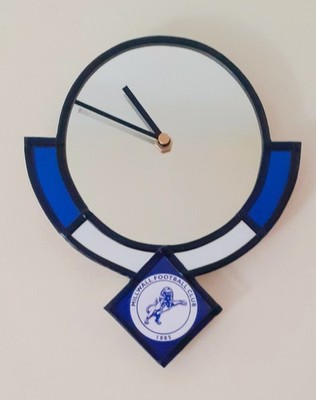 Millwall Spiegeluhr Unikat Nagelneu 9 Zoll x 7 Zoll. Ideales Geschenk 