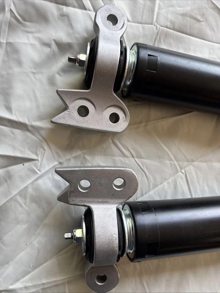 Amortiguadores traseros Chevrolet Traverse 2018-23 nuevos Foto 2 de 4